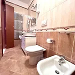 Flat Romantic Domus Remedio *