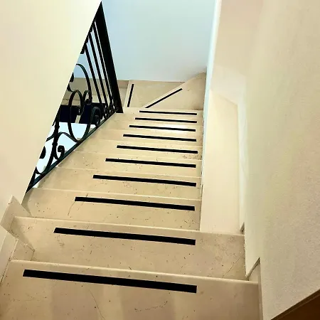 Flat Romantic Domus Remedio شقة البندقية