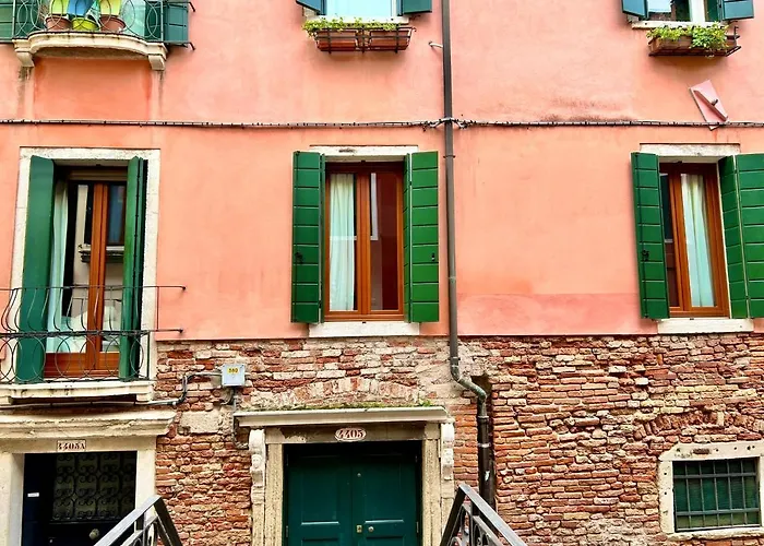 Flat Romantic Domus Remedio