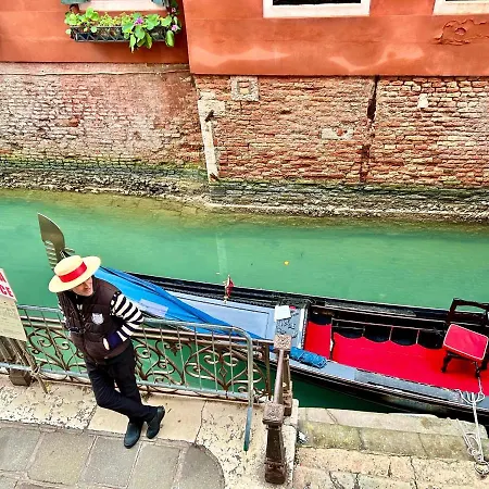 Apartment Flat Romantic Domus Remedio Venice
