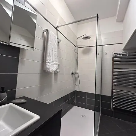 Flat Romantic Domus Remedio