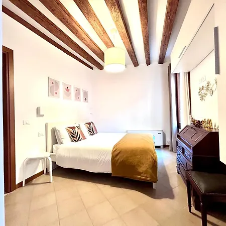 Apartment Flat Romantic Domus Remedio Venice